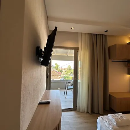 Ξενοδοχείο με διαμερίσματα Elisavet