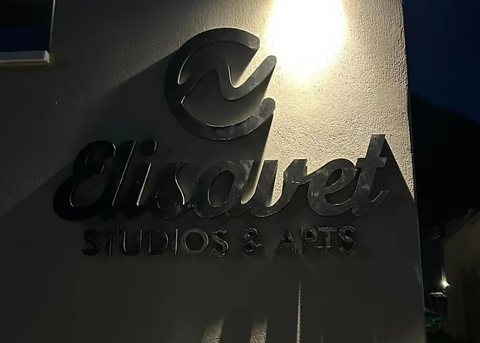 アパートホテル Elisavet 3*